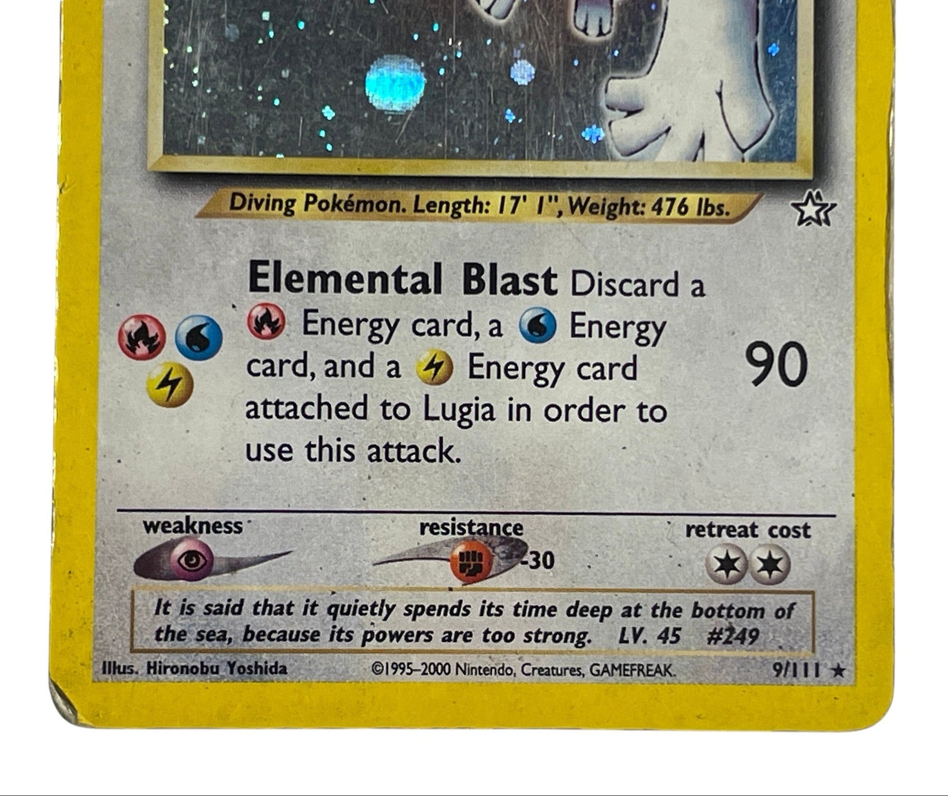 Lugia 9/111 Holo fra Pokémon Neo Genesis – nærbillede af nederste del, kanter og collector number 9/111
